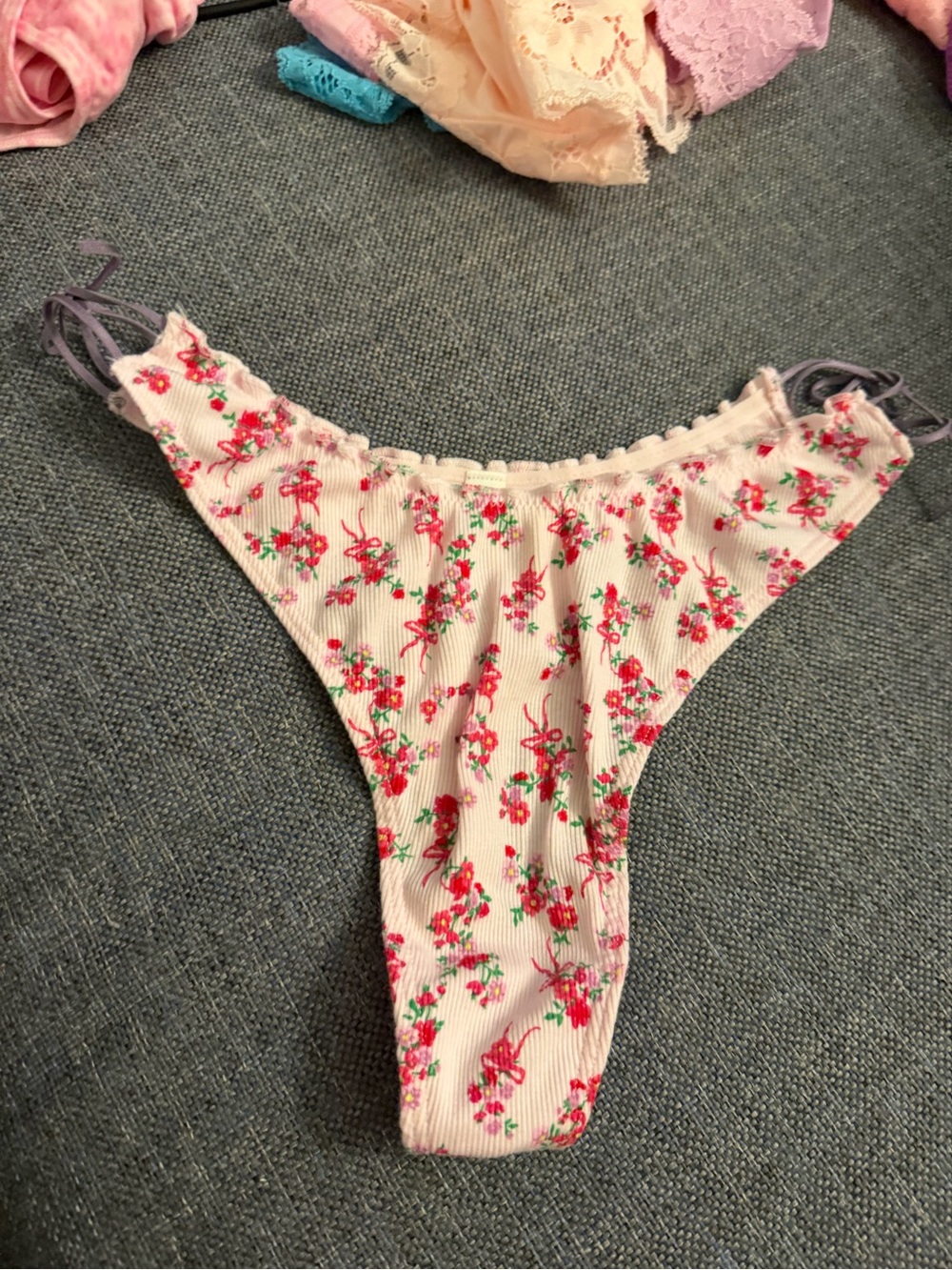 PINK Victoria's Secret Pink Floral Ribbed Thong strappy rare new